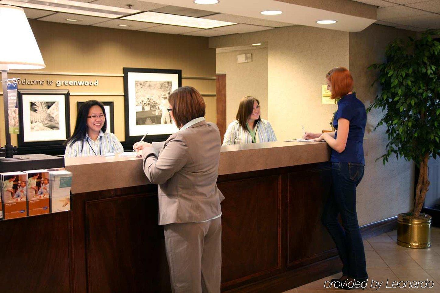 Hampton Inn Greenwood Interior photo